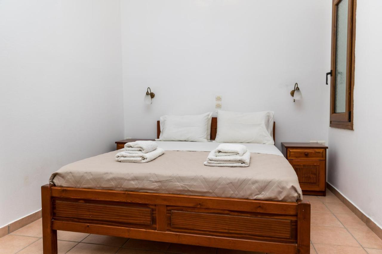 Aqua Naxos Apartments & Suites Агиос Прокопиос Екстериор снимка